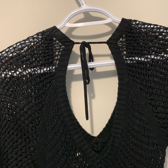 Dynamite thin black knit top - Picture 3 of 3